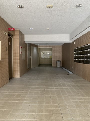 【エントランス】 | ライフヒルズ富雄