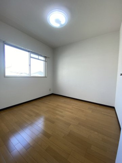 【洋室】 | ライフヒルズ富雄