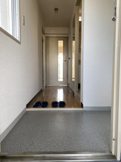 【玄関】 | ライフヒルズ富雄