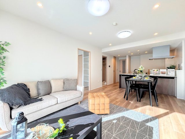 ルネ横浜戸塚の居間・リビング|◆土・日・祝日は、当社スタッフによる現地案内会を実施しております。もちろん平日のご案内も可能です。お気軽にご相談ください！！
