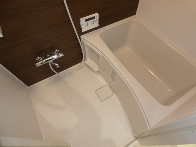 ソレイユ摩耶の浴室