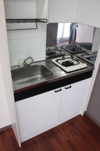 Grand Life春日野道（旧ハイツ坂本）のキッチン