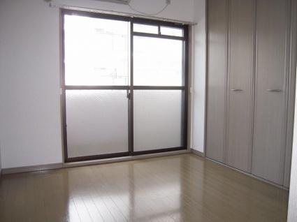 レジデンス灘の居間・リビング