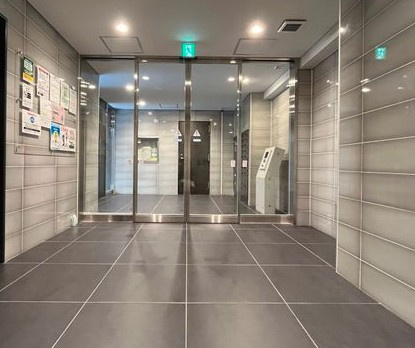 CAVANA浅草のロビー