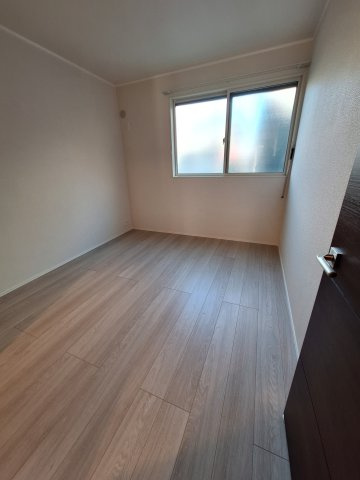 Ｈａｌｅ　Ｌｉｎｏの洋室