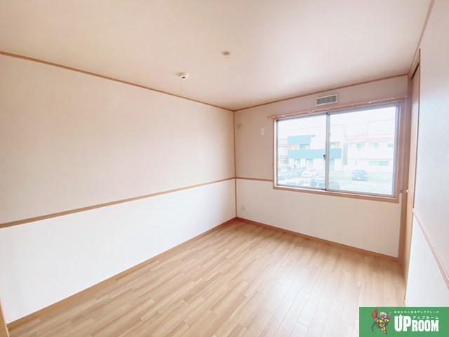 ウエストヴィラヒカリの居間・リビング