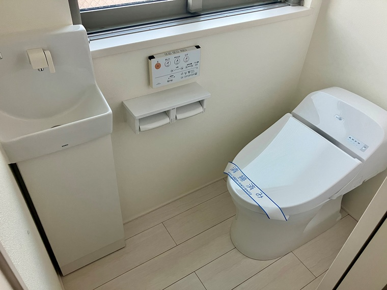 コンパクトで使いやすいトイレです
