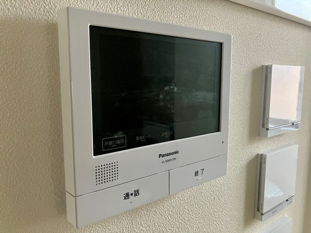 【TVモニター付きインターフォン】