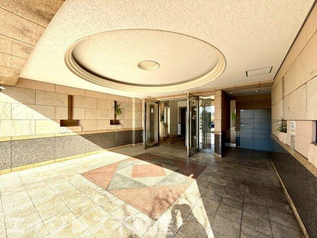 日神パレステージ光陽台のエントランス