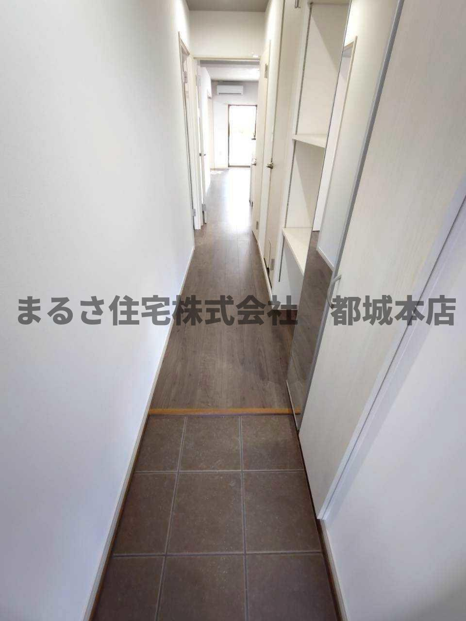 CrestLinkの玄関