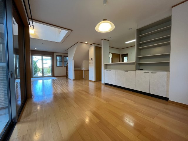 【居間・リビング】の画像