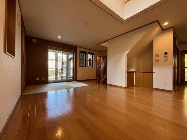 【居間・リビング】の画像