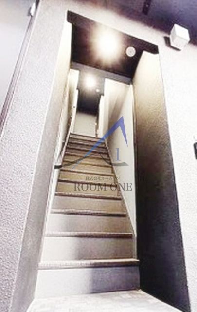 荻窪三丁目コーポラスのその他共用部分|共通階段です。