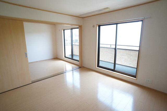 ラキアクアの居間・リビング