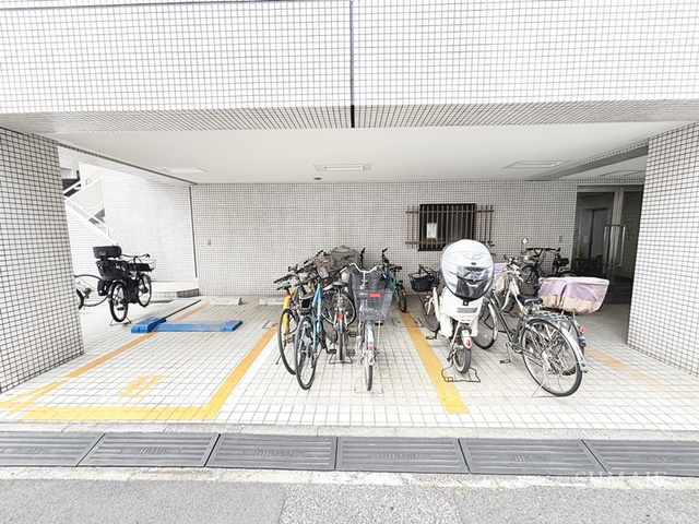 エトワール王子のその他共用部分|駐輪場です