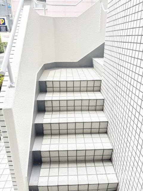 エトワール王子のその他共用部分|非常階段です