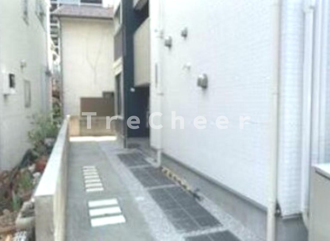 大山西町レジデンスのエントランス