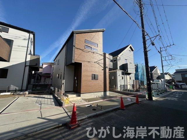 藤沢市羽鳥５丁目　新築戸建　全3棟の前面道路含む現地写真|現地外観