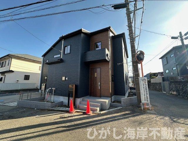 藤沢市羽鳥５丁目　新築戸建　全3棟の前面道路含む現地写真|現地外観