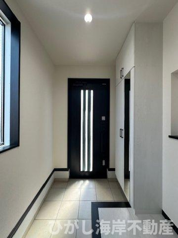 平塚市田村5丁目　中古戸建の玄関|新規リフォーム完了！　玄関