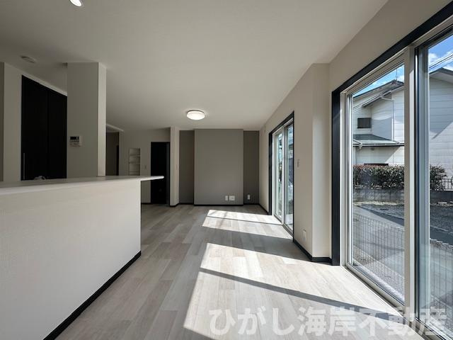 平塚市田村5丁目　中古戸建のダイニング|新規リフォーム完了！　21.5帖　LDK