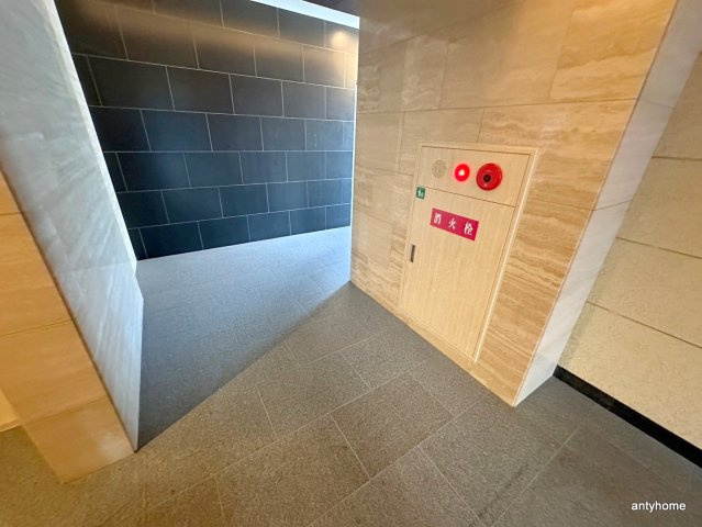 プラシード新町　手数料無料のロビー