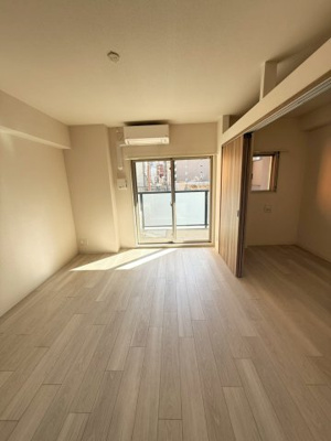 【居間・リビング】 | SUNREGIS NAMBA