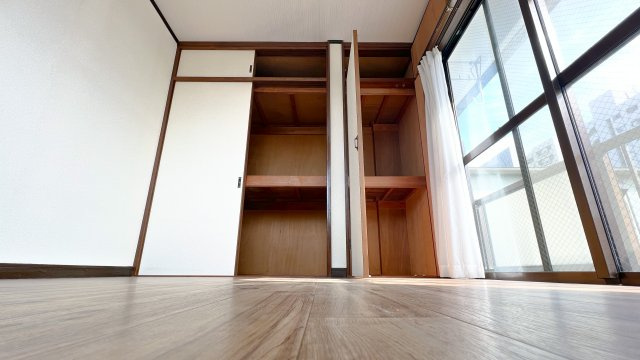 若松ハイツの収納