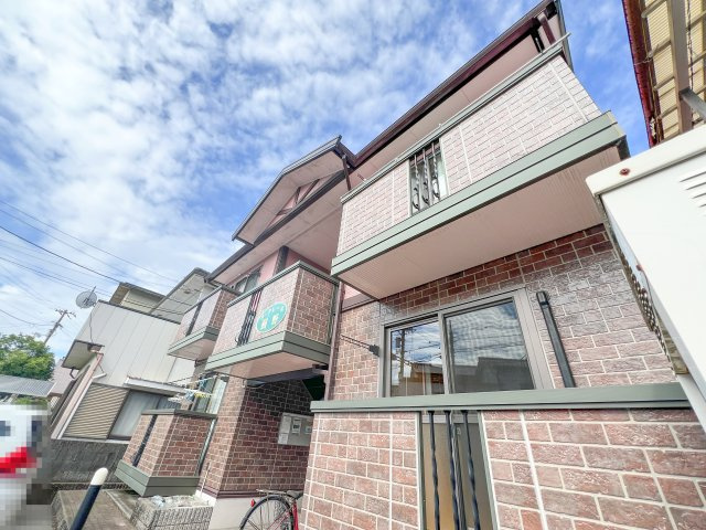 ラ･クレール薊野の外観