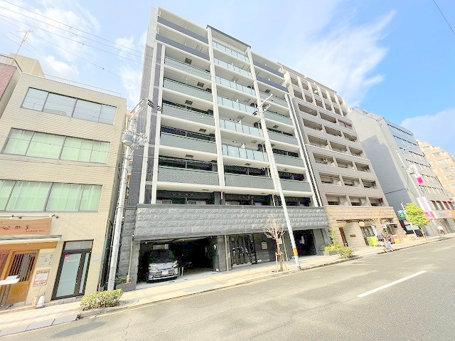 プレサンス新大阪クロステージの外観