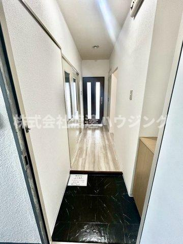 タウンハイツ西天下茶屋の玄関