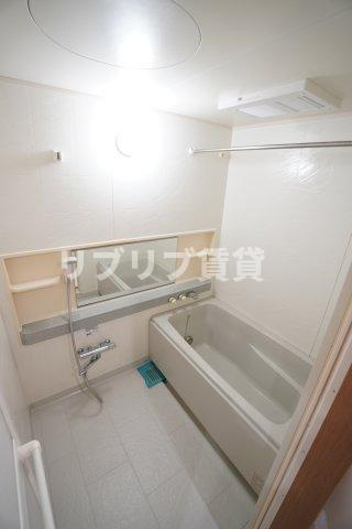 リーベスト西千葉の浴室