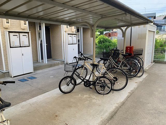 レオパレス下條Ｂのその他|自転車置き場