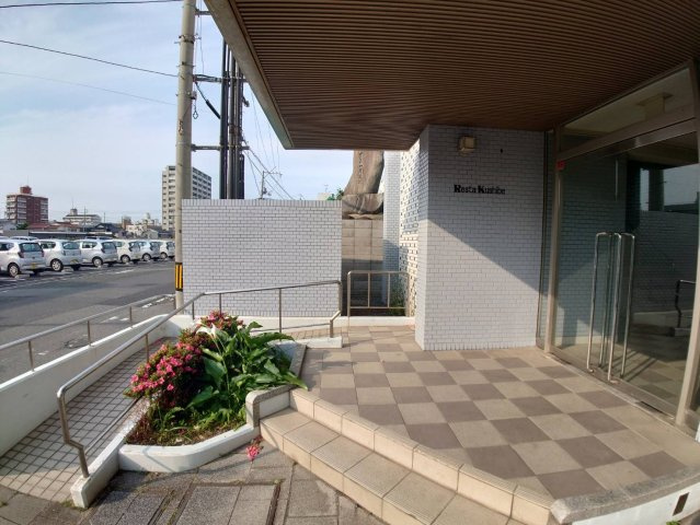 Rista Kushibe（リスタクシベ）のエントランス