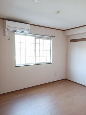 ジャン・セリューＢの内装