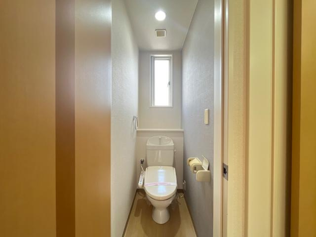 ハイツ江昭　Ｂ棟のトイレ|シャワー付トイレ