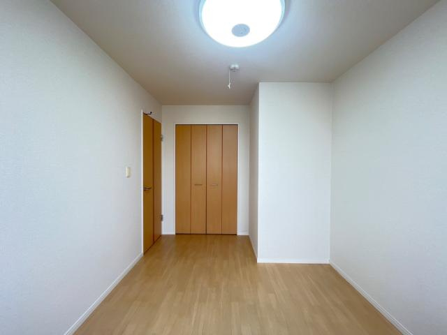 ハイツ江昭　Ｂ棟の内装|洋室