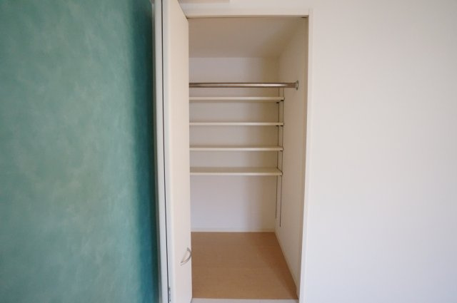 プラムコート大安寺　Ａ棟の収納