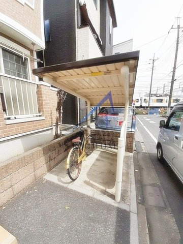 ヴィラパークサイドのその他共用部分|駐輪場です。