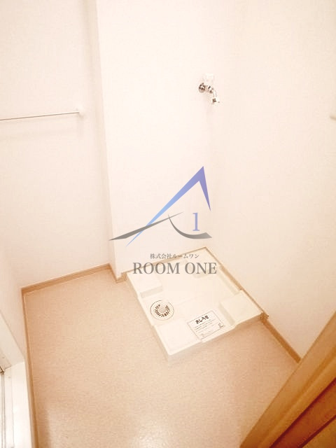 ヴィラパークサイドの設備|洗濯機置き場です。