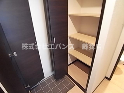 【エントランス】 | オリエンタルコート千葉中央Ⅱ | 落ち着いたエントランスです