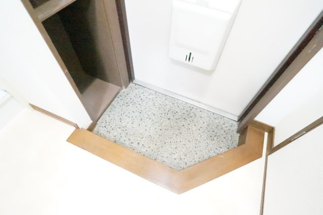 ディアコートＹＯＳＨＩＭＵＲＡの玄関