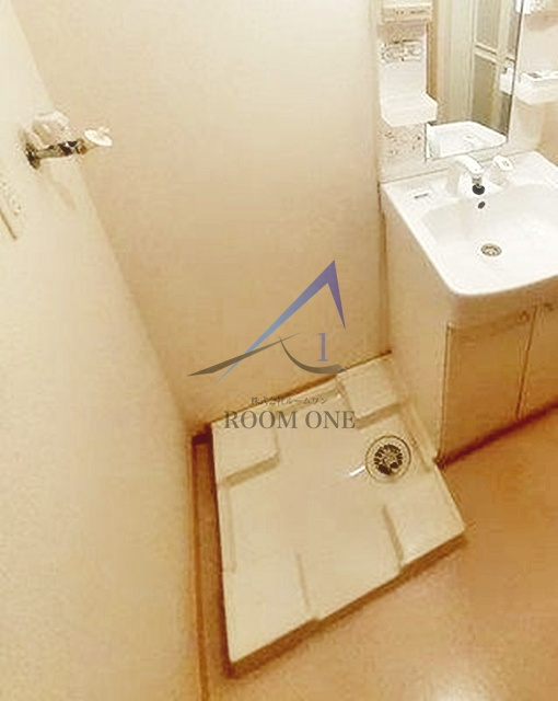 シャトレエレガンの設備|洗濯機置き場です。