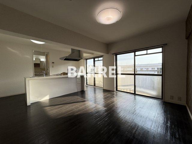 隆豊ハイツの内装