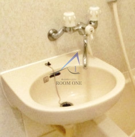 スカイコート池袋東口の洗面所|洗面台です。