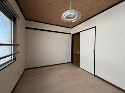 【寝室】 | 飯島邸A【SHM】 | ２F6帖　和室から洋室へリフォーム中※照明は変更予定