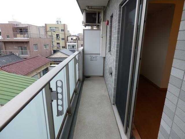 ライツェント石島のバルコニー