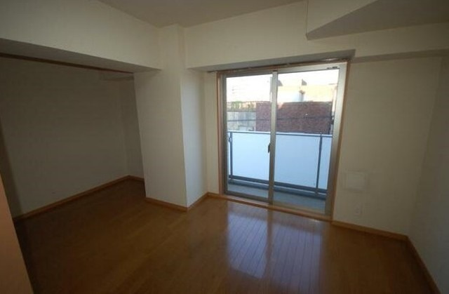 ライツェント石島の居間・リビング