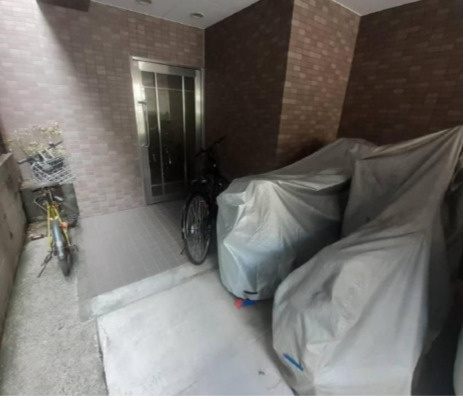 ヴィクトリー鈴木のエントランス