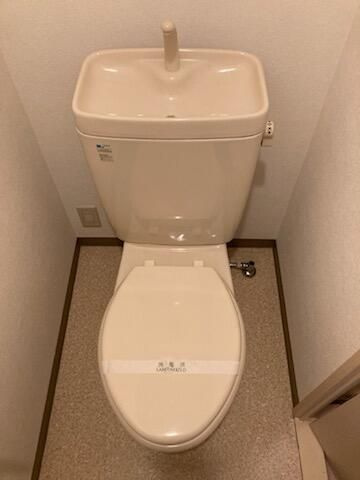 ヴィクトリー鈴木のトイレ